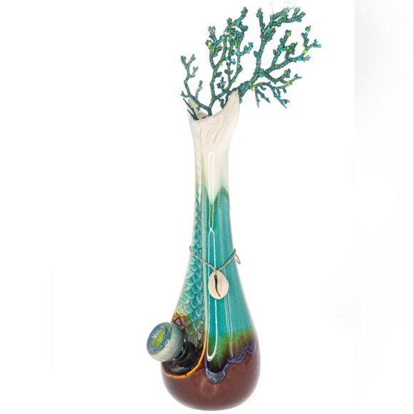 Mermaid Bud Vase - Picture 3 of 4